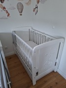 ŁÓŻECZKO DZIECIĘCE Z FUNKCJĄ BUJANIA