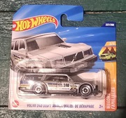 Hot Wheels Volvo 240 Drift Wagon/ Bolide De Dérapage Case 2025