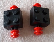 LEGO 3137c01 czarny płytka z osiami 2X2 czerwone felgi bez kół 2 szt