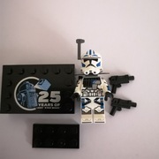 Lego Star Wars 75387 Figurka Arc Trooper Fives+Broń+Rocznicowa podstawka