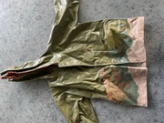 Kurtka 80 chłopięca przeciwdeszczowa dinozaury