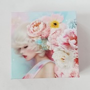 Pudełko ozdobne na prezent box po Pure Beauty dekoracyjne Kobieta Kwiaty