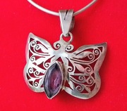 Vintage srebrny wisior motyl ametyst styl art nouveau srebrny łańcuszek. 62