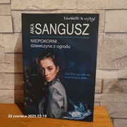 Niepokorni dziewczyna z ogrodu 