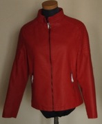 Modna  kurtka  ramoneska