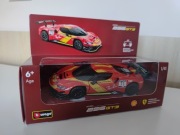 Model Ferrari 296 GT3 z serii dostępnej na stacjach Shell