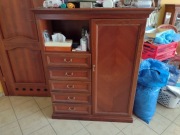 Drewniana szafka komoda barek