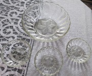 Misa duża i 3 miseczki kompotierki szklane