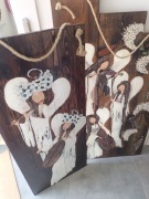 Anioły malowane na sosnowych deskach 