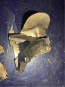 AUDI A4 B6 1.8T 1.8 TURBO ŁAPA SILNIKA LEWA 8D0199388K 8E0199382J