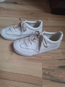 Białe tenisówki Reserved r.32