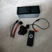 Radio samochodowe 1 DIN z ekranem dotykowym 