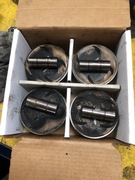 Tłoki Subaru Legacy IV 2.5i