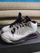 JORDAN MAXIN 200 - r. 43