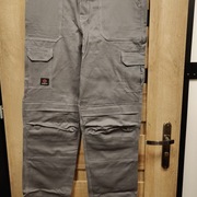 Spodnie robocze. Nowe