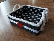 Koszyk sznurkowy groszki biało-czarny