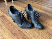 Buty jazzówki na obcasie w stylu vintage (roz. 37)