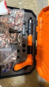 Pistolet do gwoździ w beton na naboje + 220 gwoździ