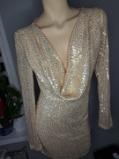 Zlota cekinowa sukienka mini Boohoo z glebokim dekoltem