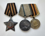 Komplet medali Order Chwały II stopnia Medal za Odwagę 