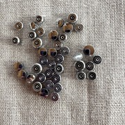 Komplet 40 sztuk koronek do zegarków vintage