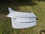 Klapa bagażnika Tesla 3 2021