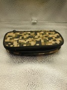 Piórnik szkolny moro