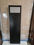 podświetlany słupek ogrodzeniowy, multimedialny