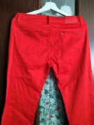 Czerwone jeansy jak nowe