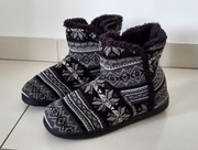 Kapcie pluszowe / bambosze w odcieniach szarości 