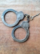 Kajdanki PPST polskie  MO Milicja ZOMO WSW  1986 