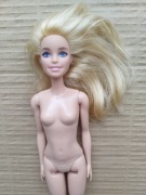 Model fashion doll blond 