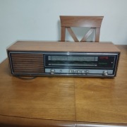 Stare radio z PRL-U Unitra Contessa  