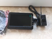 Bezprzewodowa kamera cofania z monitorem.