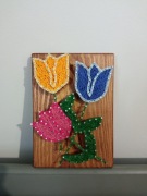 Obraz string art - Tulipany
