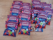 Zestaw słodyczy American foodie 10x kwaśne cukierki, 7x lizaki z gumą 