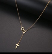 Długi naszyjnik z krzyzykiem