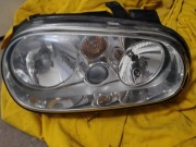 PRAWY REFLEKTOR VOLKSWAGEN GOLF IV 1J1 941 016K