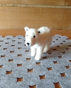 Biały niedźwiedź polarny maskotka wełniana folk etno wool