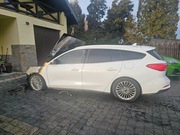 Ford Focus mk4 kombi drzwi białe drzwi 