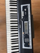 Keyboard YAMAHA- YPT-210