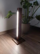 Lampa stojąca podłogowa led z drewna