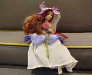 Porcelanowa laleczka wróżka