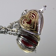 naszyjnik z otwieranym sercem