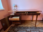 Biurko z dwiema szufladami pod blatem