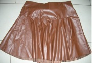 Spódniczka a'la skóra Pucka rozm L