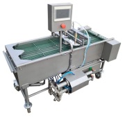 URZĄDZENIE DO NASĄCZANIA BISZKOPTÓW SYROPEM