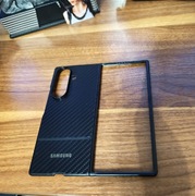 Etui Samsung Fold 7 carbon - nieużywane