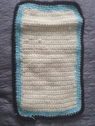 Ręcznie wykonana, szydełkowa wełniana mata lub dywanik, obrus, narzuta