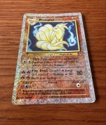 Ninetales reverse holo 17/110 - Legendary Collection 2002 - Vintage!